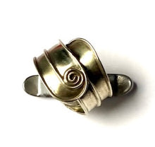 Load image into Gallery viewer, SlideWinder® ring Artist model